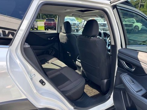 Certified 2025 Subaru Outback Premium AWD/4WD image 38