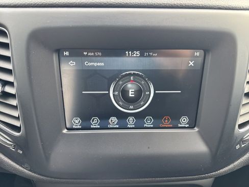 Certified 2021 Jeep Compass Latitude image 7