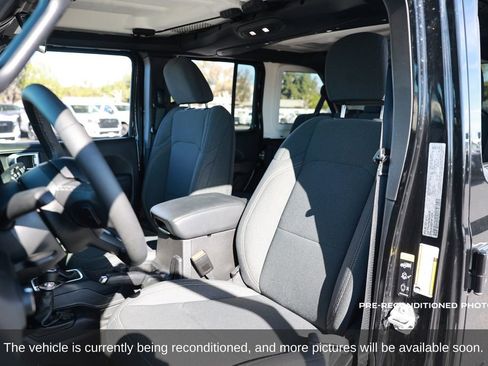 Used 2025 Jeep Wrangler Willys 4xe image 11