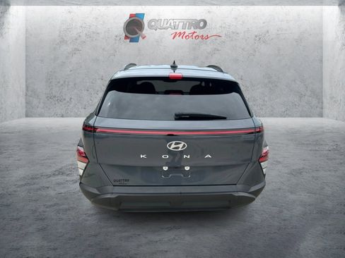 Used 2024 Hyundai Kona SEL w/ Convenience Package FWD image 4