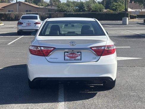 Used 2017 Toyota Camry SE FWD image 6
