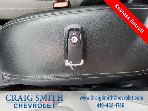 Used 2021 Ford Escape SE image 5