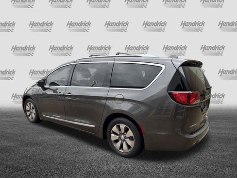 Used 2018 Chrysler Pacifica Limited w/ Advanced Safetytec Group image 8
