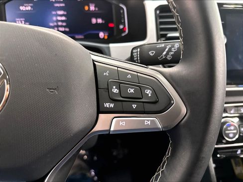 Used 2023 Volkswagen Atlas SE FWD image 15