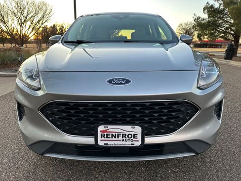 Used 2021 Ford Escape SE image 11