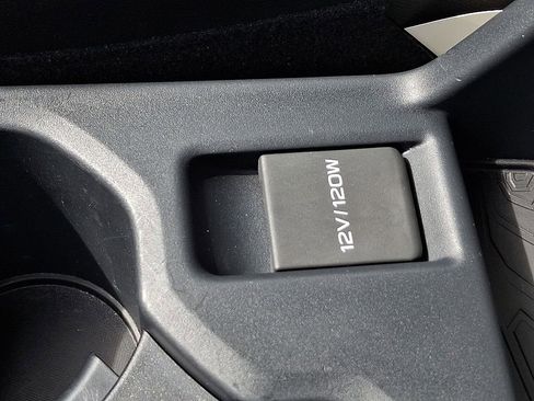 Certified 2025 Subaru Forester Premium image 23