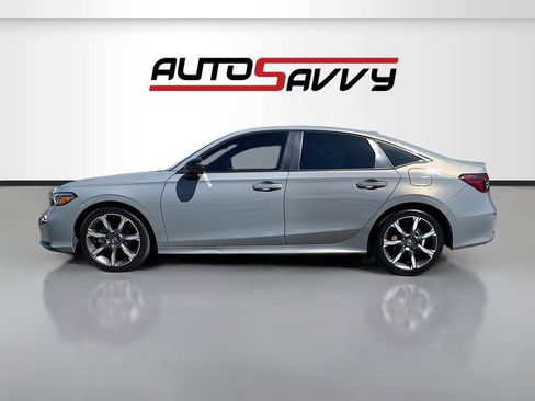 Used 2025 Honda Civic Sport Touring image 4