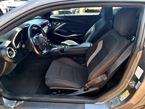 Used 2020 Chevrolet Camaro LT image 13