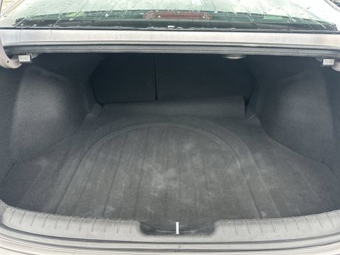 Used 2025 Hyundai Elantra Limited FWD image 32