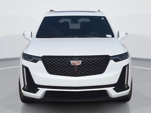 New 2025 Cadillac XT6 Luxury FWD image 11