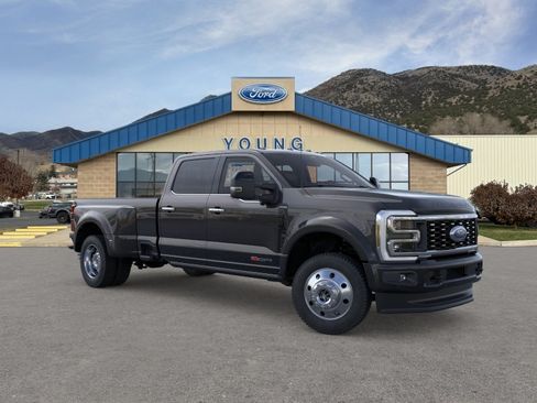 New 2026 Ford F450 Platinum w/ FX4 Off-Road Package AWD/4WD image 7