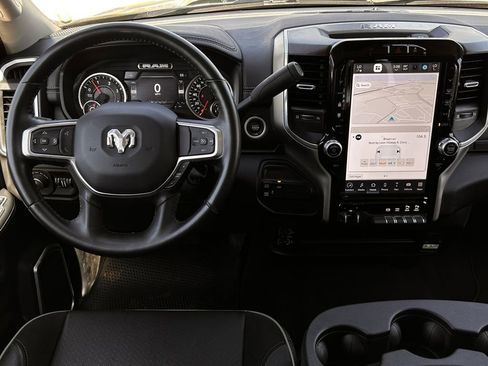 Used 2024 RAM 2500 Laramie image 15