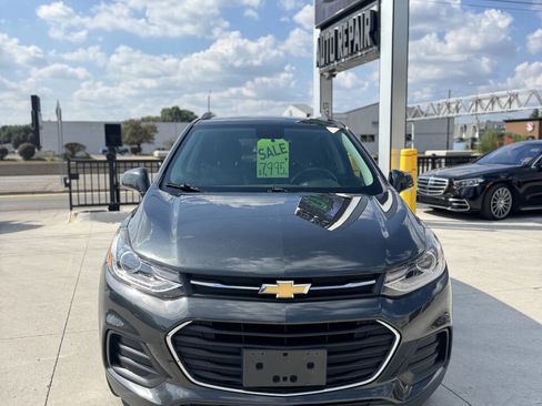 Used 2018 Chevrolet Trax LT w/ Driver Confidence Package image 4