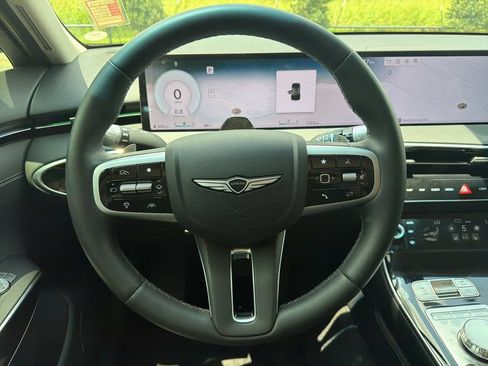 Certified 2026 Genesis GV70 2.5T AWD/4WD image 23