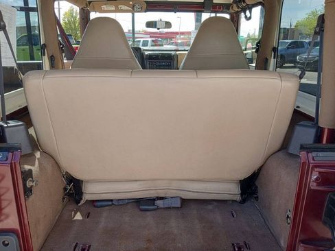 Used 2001 Jeep Wrangler Sahara AWD/4WD image 12