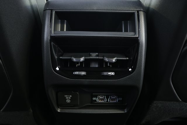 New 2027 Jeep Grand Cherokee Laredo X RWD image 31