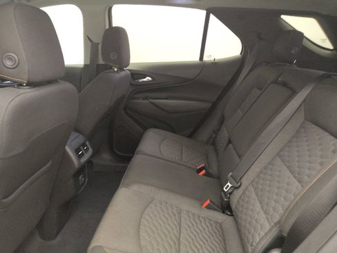 Used 2019 Chevrolet Equinox LT FWD image 18