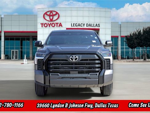 Used 2025 Toyota Tundra SR w/ SR Tow Package AWD/4WD image 4