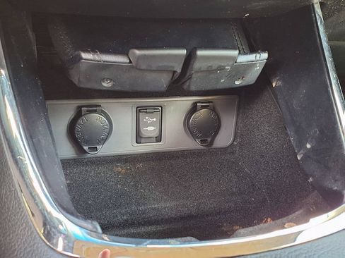 Used 2013 Toyota Avalon XLE Touring FWD image 29