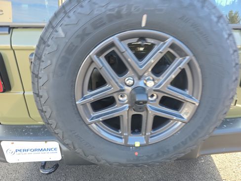 New 2026 Jeep Wrangler Unlimited Sport AWD/4WD image 31