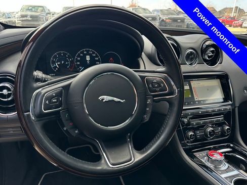 Used 2019 Jaguar XJ L Portfolio image 11