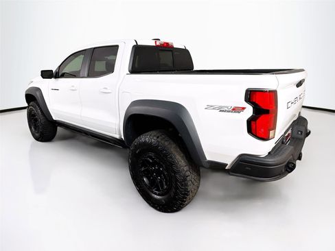 Used 2024 Chevrolet Colorado ZR2 w/ ZR2 Bison Edition image 5