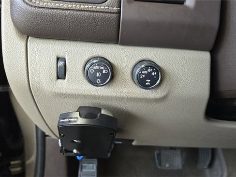 Used 2016 GMC Canyon SLE w/ SLE Convenience Package image 22