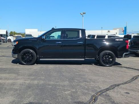 Used 2023 Chevrolet Silverado 1500 LTZ w/ Technology Package AWD/4WD image 5