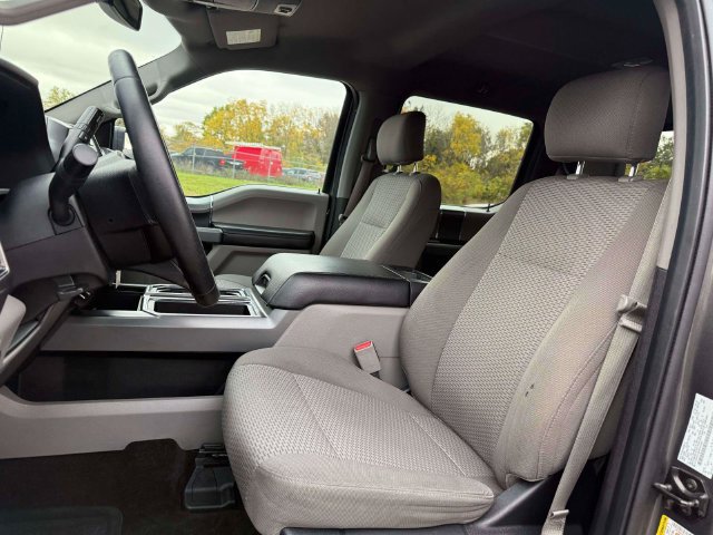 Used 2017 Ford F150 XLT w/ Equipment Group 302A Luxury AWD/4WD image 17
