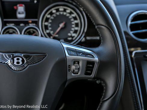 Used 2014 Bentley Flying Spur W12 image 31