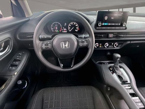Certified 2025 Honda HR-V LX image 8