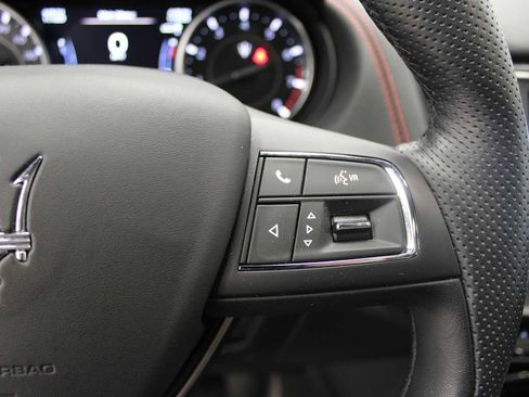 Used 2022 Maserati Levante GT image 22