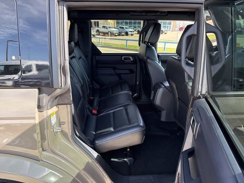 Used 2025 Ford Bronco Outer Banks image 12