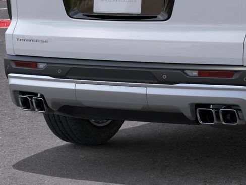 New 2026 Chevrolet Traverse LT w/ Sun and Wheel Package FWD image 14