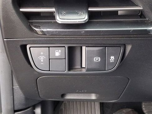 Used 2024 Kia EV6 Light image 30