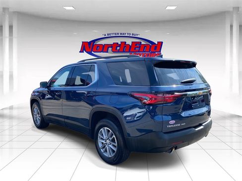 Used 2022 Chevrolet Traverse LT image 5