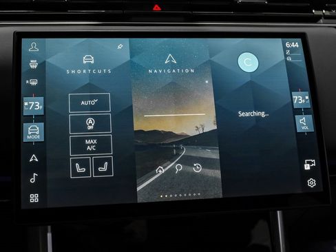 Used 2025 Land Rover Range Rover Long Wheelbase SE image 24