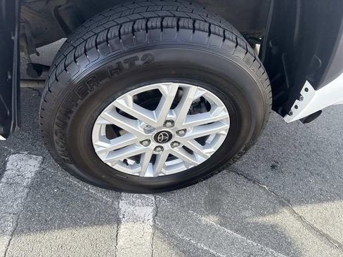 Used 2022 Toyota Tundra SR5 image 14