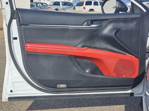 Used 2022 Toyota Camry XSE w/ Navigation Package image 14