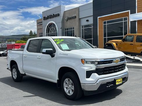 Used 2025 Chevrolet Silverado 1500 LT w/ Protection Package AWD/4WD image 3