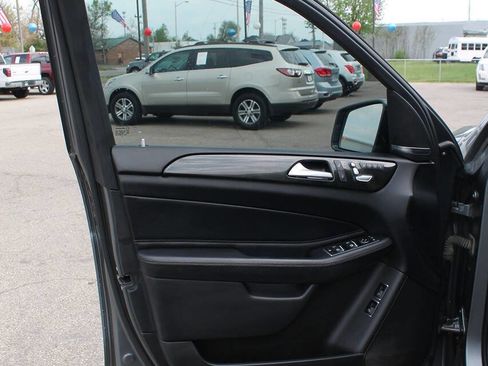 Used 2017 Mercedes-Benz GLS 450 4MATIC image 11