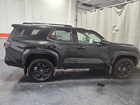 New 2026 Toyota 4Runner 4WD image 10