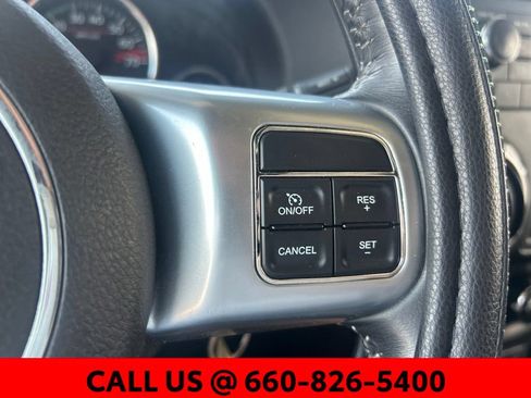 Used 2016 Jeep Wrangler Rubicon AWD/4WD image 15