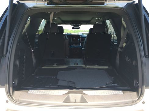 Used 2024 GMC Yukon Denali w/ Max Trailering Package AWD/4WD image 11