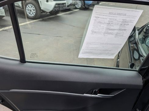 Used 2023 Toyota Camry SE w/ Cold Weather Package image 14