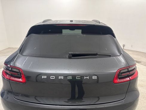 Used 2017 Porsche Macan AWD/4WD image 23