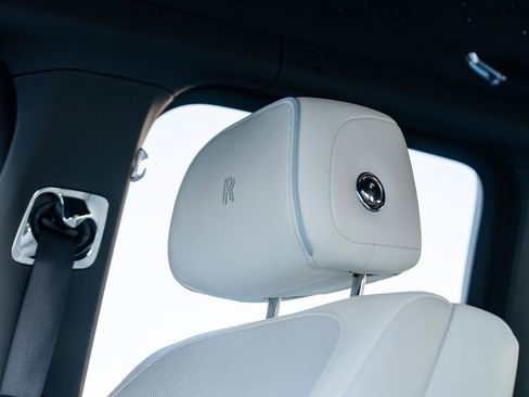 Used 2022 Rolls-Royce Cullinan image 44