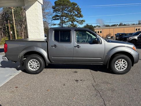 Used 2019 Nissan Frontier SV image 20