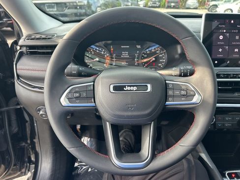 Certified 2022 Jeep Compass Trailhawk w/ Sun and Sound Group AWD/4WD image 16