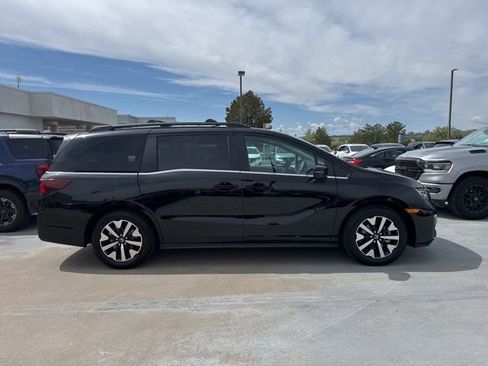 Certified 2026 Honda Odyssey EX-L image 9